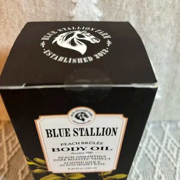 Blue Stallion Farm Peach Brûlée Body Oil. 8.45 fl oz. Sealed in box. - Picture 2 of 6